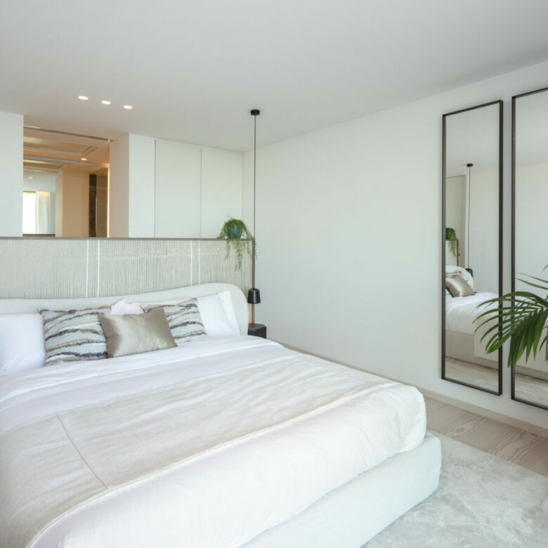 FOR SALE 🌟 Contemporary Luxury Villa – El Herrojo, Benahavís Spain🇪🇸