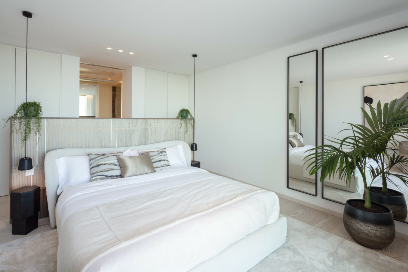 FOR SALE 🌟 Contemporary Luxury Villa – El Herrojo, Benahavís Spain🇪🇸