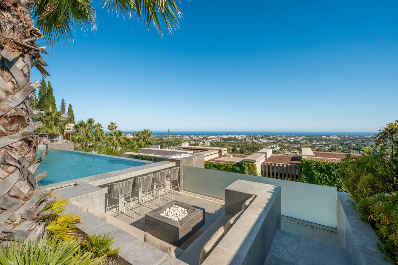 FOR SALE 🌟 Contemporary Luxury Villa – El Herrojo, Benahavís Spain🇪🇸
