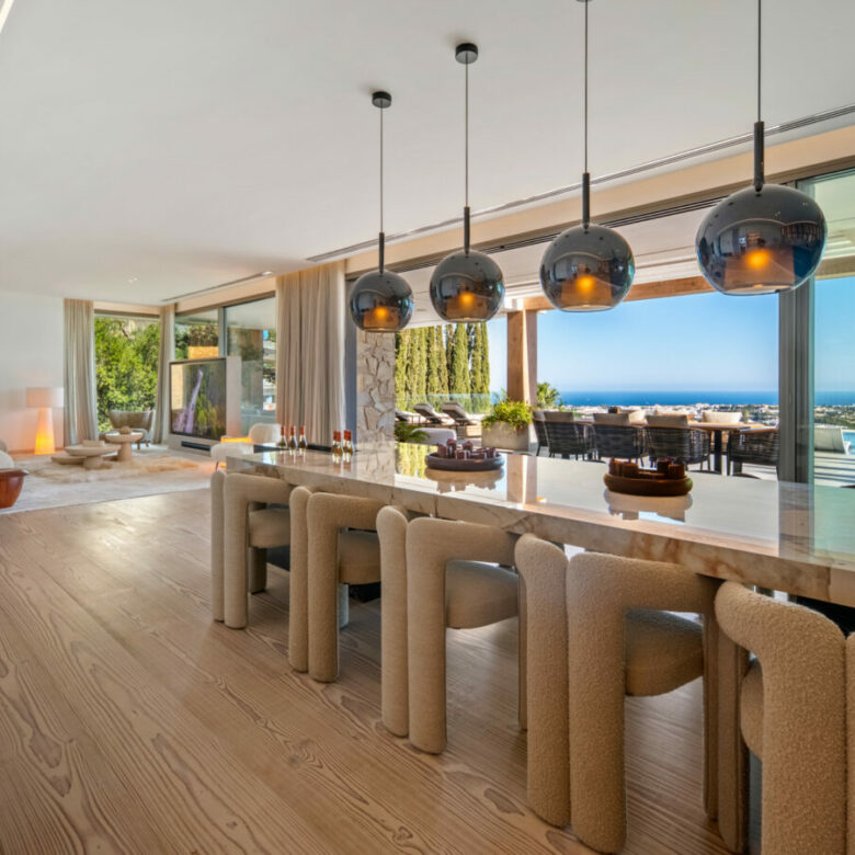 FOR SALE 🌟 Contemporary Luxury Villa – El Herrojo, Benahavís Spain🇪🇸