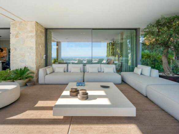 FOR SALE 🌟 Contemporary Luxury Villa – El Herrojo, Benahavís Spain🇪🇸