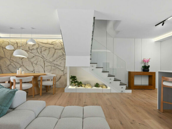FOR SALE 🏡 Fully Renovated Designer Townhouse with Garden and Rooftop Solarium – Golden Mile, Marbella 🇪🇸