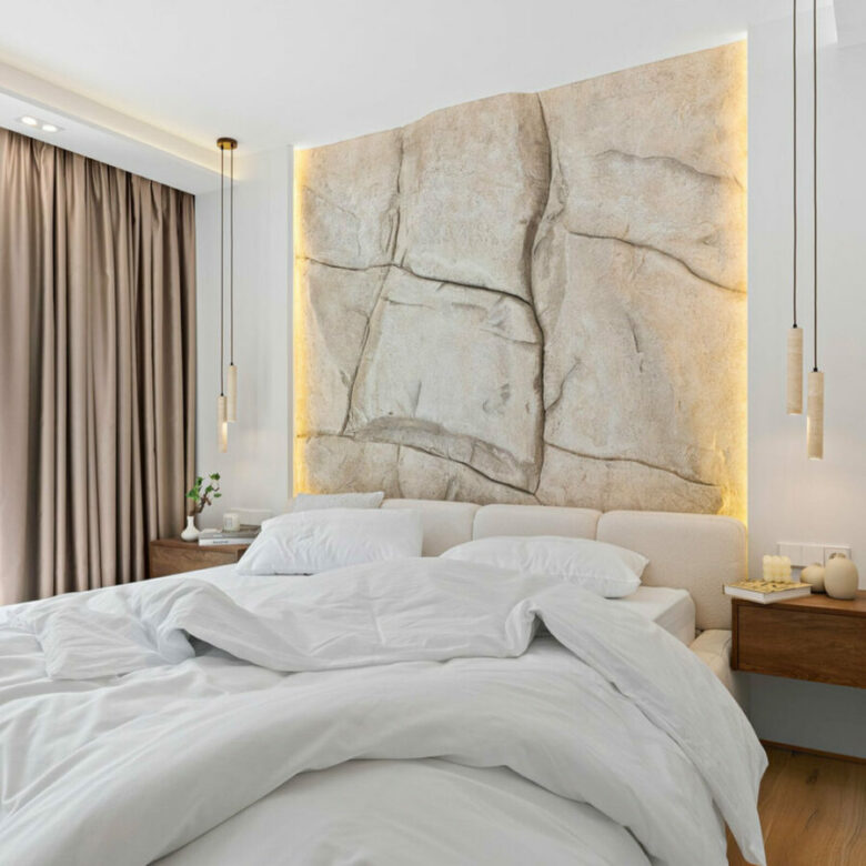 FOR SALE 🏡 Fully Renovated Designer Townhouse with Garden and Rooftop Solarium – Golden Mile, Marbella 🇪🇸