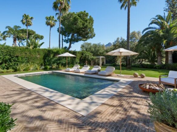 Stylish Modern Villa for Sale in Marbella’s Golf Valley