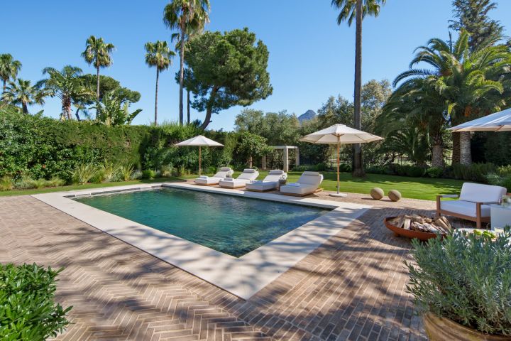 Stylish Modern Villa for Sale in Marbella’s Golf Valley