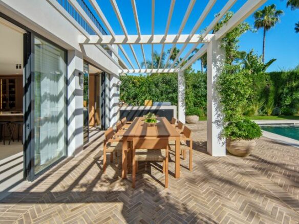 Stylish Modern Villa for Sale in Marbella’s Golf Valley