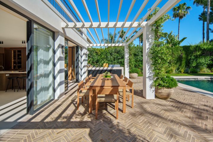 Stylish Modern Villa for Sale in Marbella’s Golf Valley