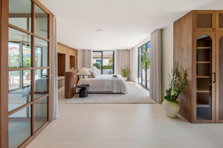 Stylish Modern Villa for Sale in Marbella’s Golf Valley