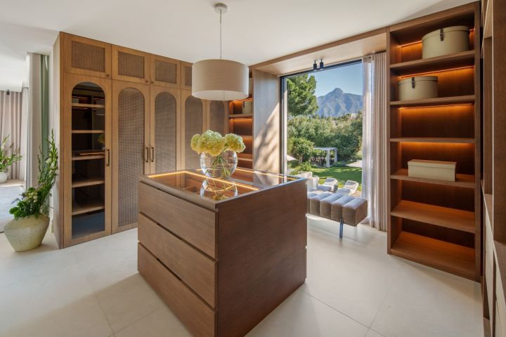 Stylish Modern Villa for Sale in Marbella’s Golf Valley