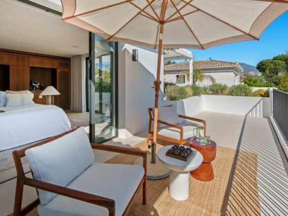 Stylish Modern Villa for Sale in Marbella’s Golf Valley
