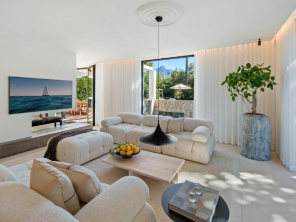 Stylish Modern Villa for Sale in Marbella’s Golf Valley