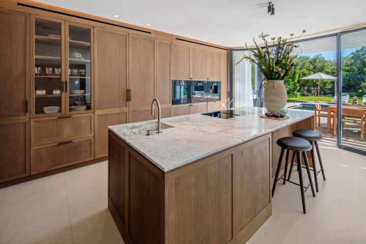 Stylish Modern Villa for Sale in Marbella’s Golf Valley