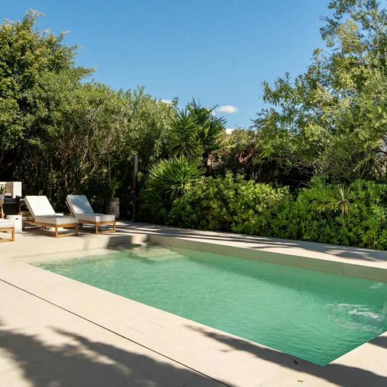 FOR SALE 🏡 New Andalusian-Style Villa with Guest Studio, Pool and Valley Views – La Cerquilla, Nueva Andalucía, Marbella 🇪🇸