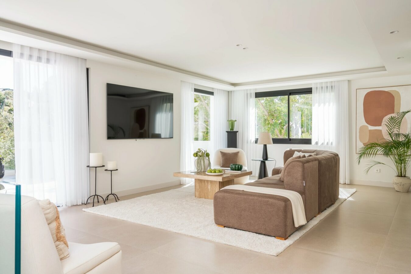 FOR SALE 🏡 New Andalusian-Style Villa with Guest Studio, Pool and Valley Views – La Cerquilla, Nueva Andalucía, Marbella 🇪🇸