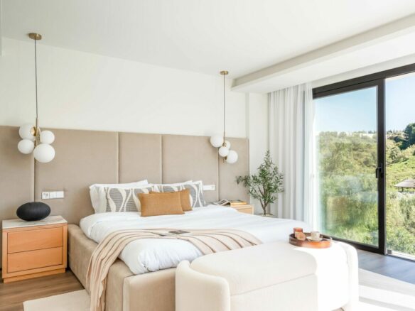FOR SALE 🏡 New Andalusian-Style Villa with Guest Studio, Pool and Valley Views – La Cerquilla, Nueva Andalucía, Marbella 🇪🇸