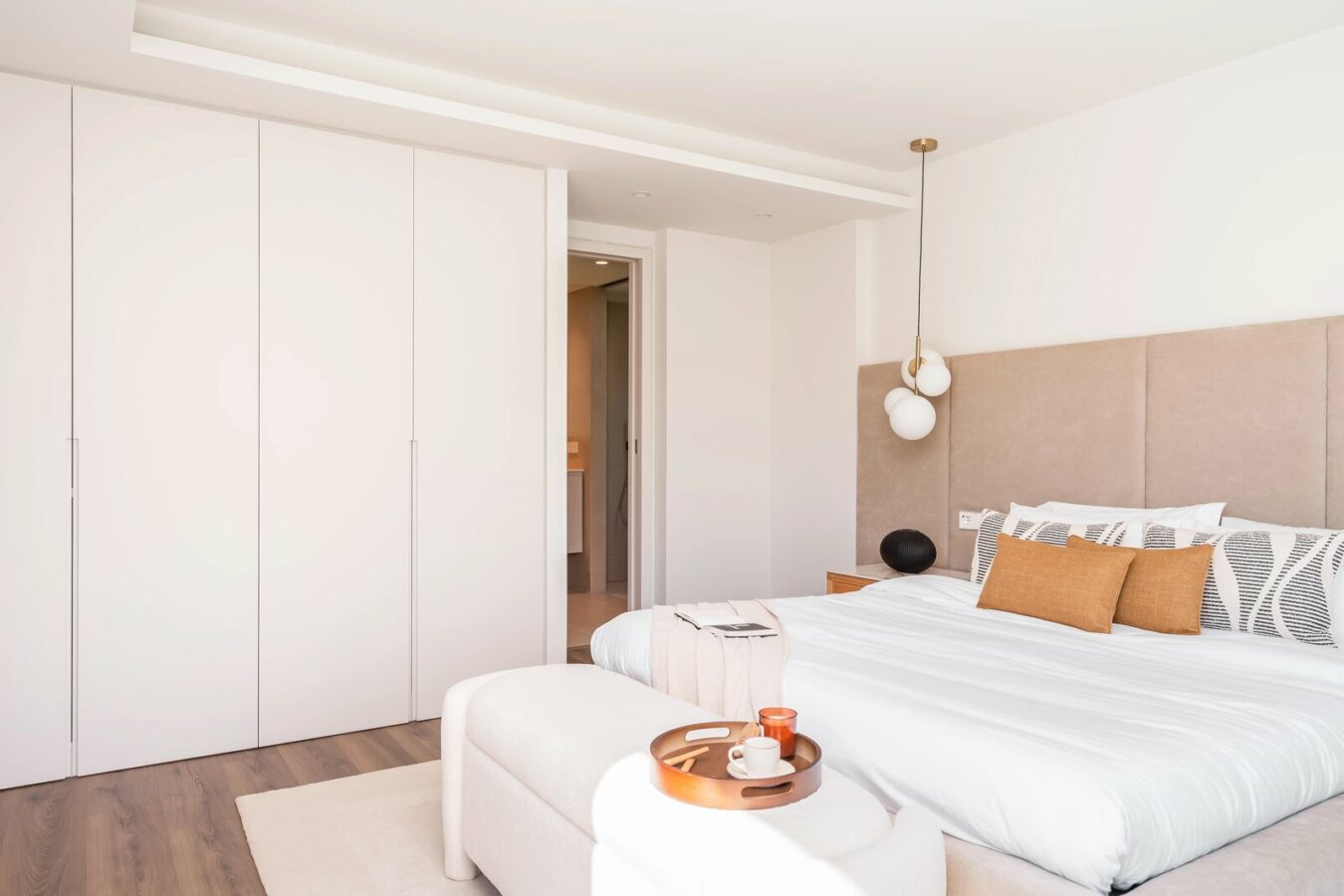 FOR SALE 🏡 New Andalusian-Style Villa with Guest Studio, Pool and Valley Views – La Cerquilla, Nueva Andalucía, Marbella 🇪🇸