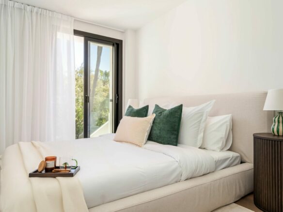 FOR SALE 🏡 New Andalusian-Style Villa with Guest Studio, Pool and Valley Views – La Cerquilla, Nueva Andalucía, Marbella 🇪🇸