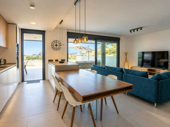 FOR SALE 🏡 Brand-New Furnished Three-Bedroom Apartment with Sea-View Terrace – Altos de los Monteros, Marbella East 🇪🇸