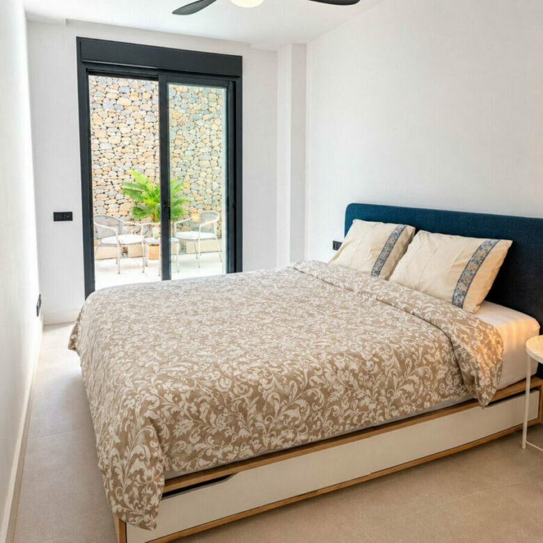 FOR SALE 🏡 Brand-New Furnished Three-Bedroom Apartment with Sea-View Terrace – Altos de los Monteros, Marbella East 🇪🇸
