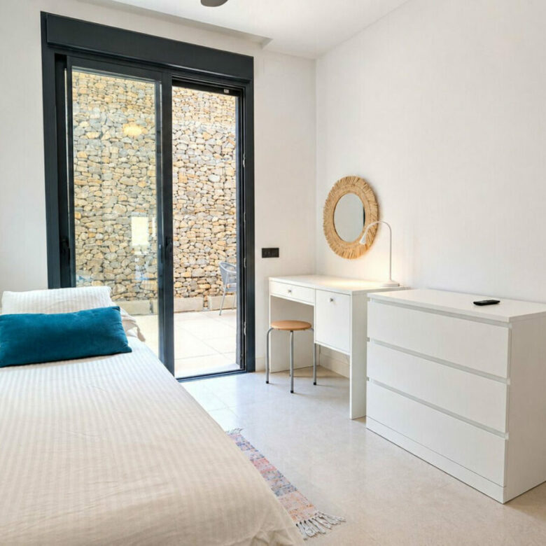 FOR SALE 🏡 Brand-New Furnished Three-Bedroom Apartment with Sea-View Terrace – Altos de los Monteros, Marbella East 🇪🇸