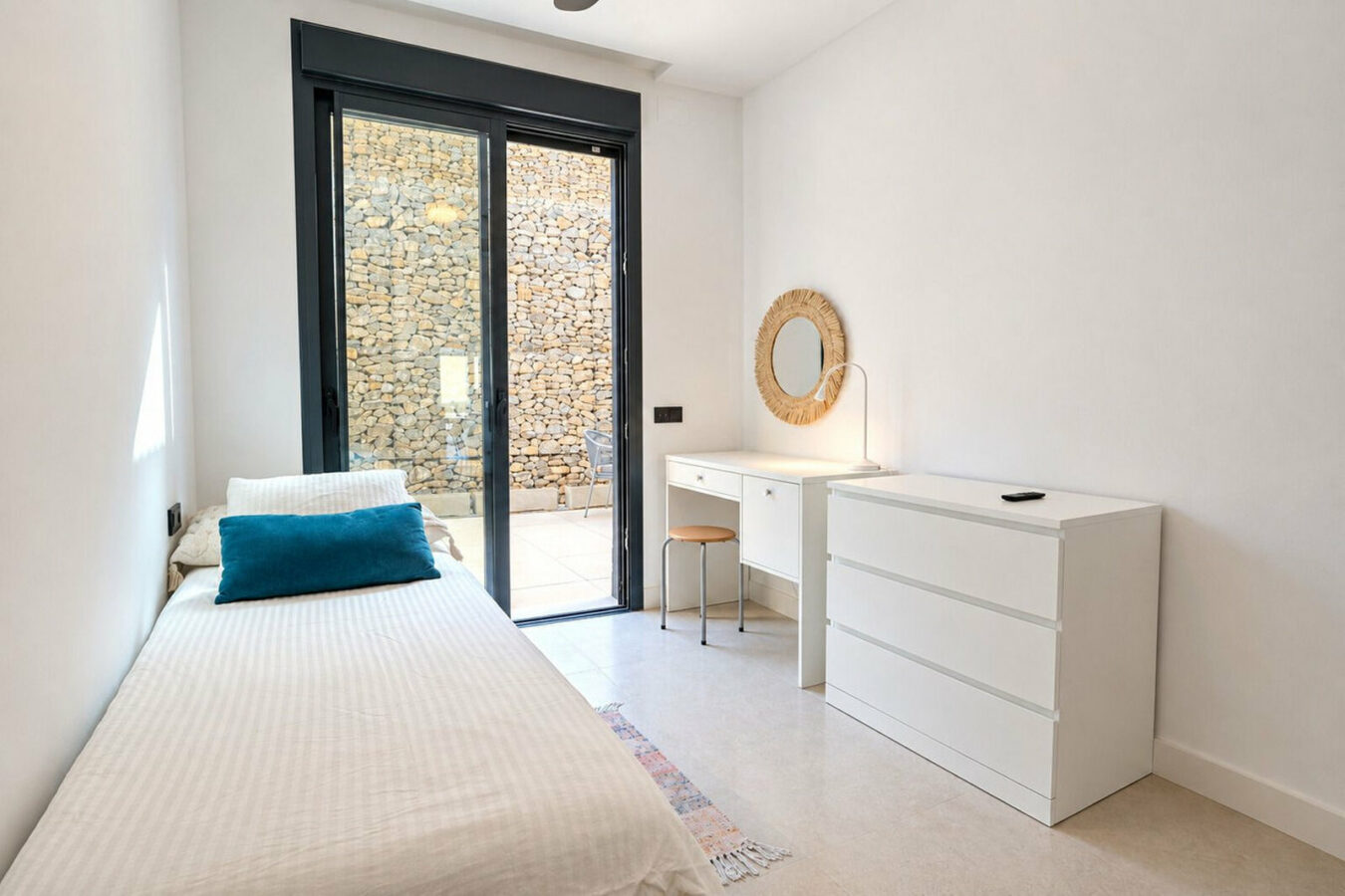 FOR SALE 🏡 Brand-New Furnished Three-Bedroom Apartment with Sea-View Terrace – Altos de los Monteros, Marbella East 🇪🇸