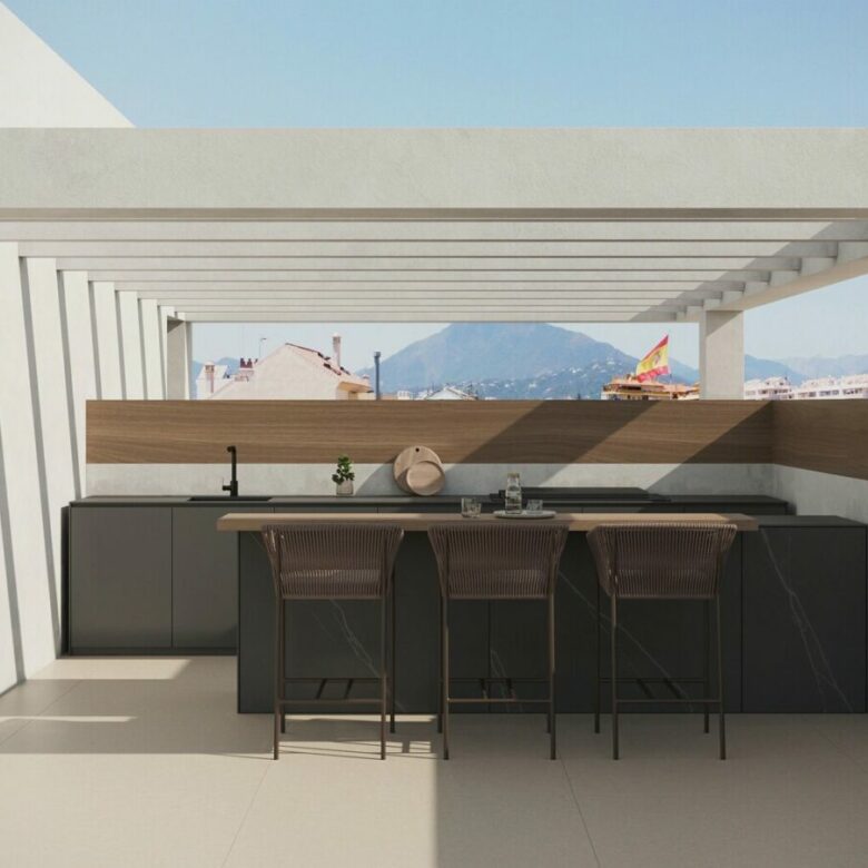 FOR SALE 🏡 New Two-Bedroom Apartment with Designer Interiors near the Beach – San Pedro de Alcántara, Marbella 🇪🇸