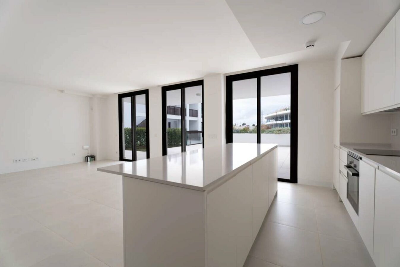 FOR SALE 🏡 New Two-Bedroom Apartment with Sea Views and Large Outdoor Space – Las Lomas del Higuerón, Fuengirola 🇪🇸