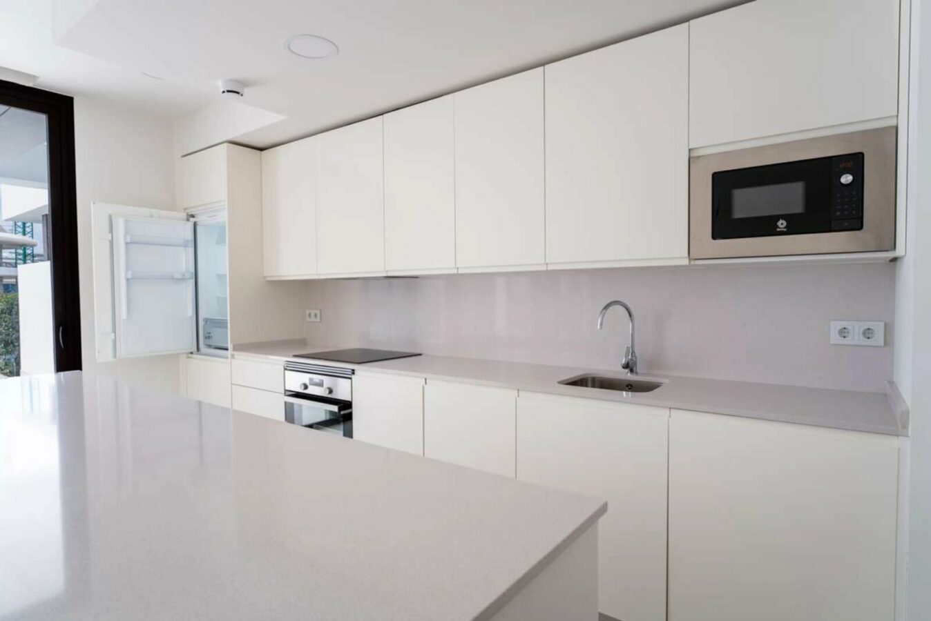 FOR SALE 🏡 New Two-Bedroom Apartment with Sea Views and Large Outdoor Space – Las Lomas del Higuerón, Fuengirola 🇪🇸