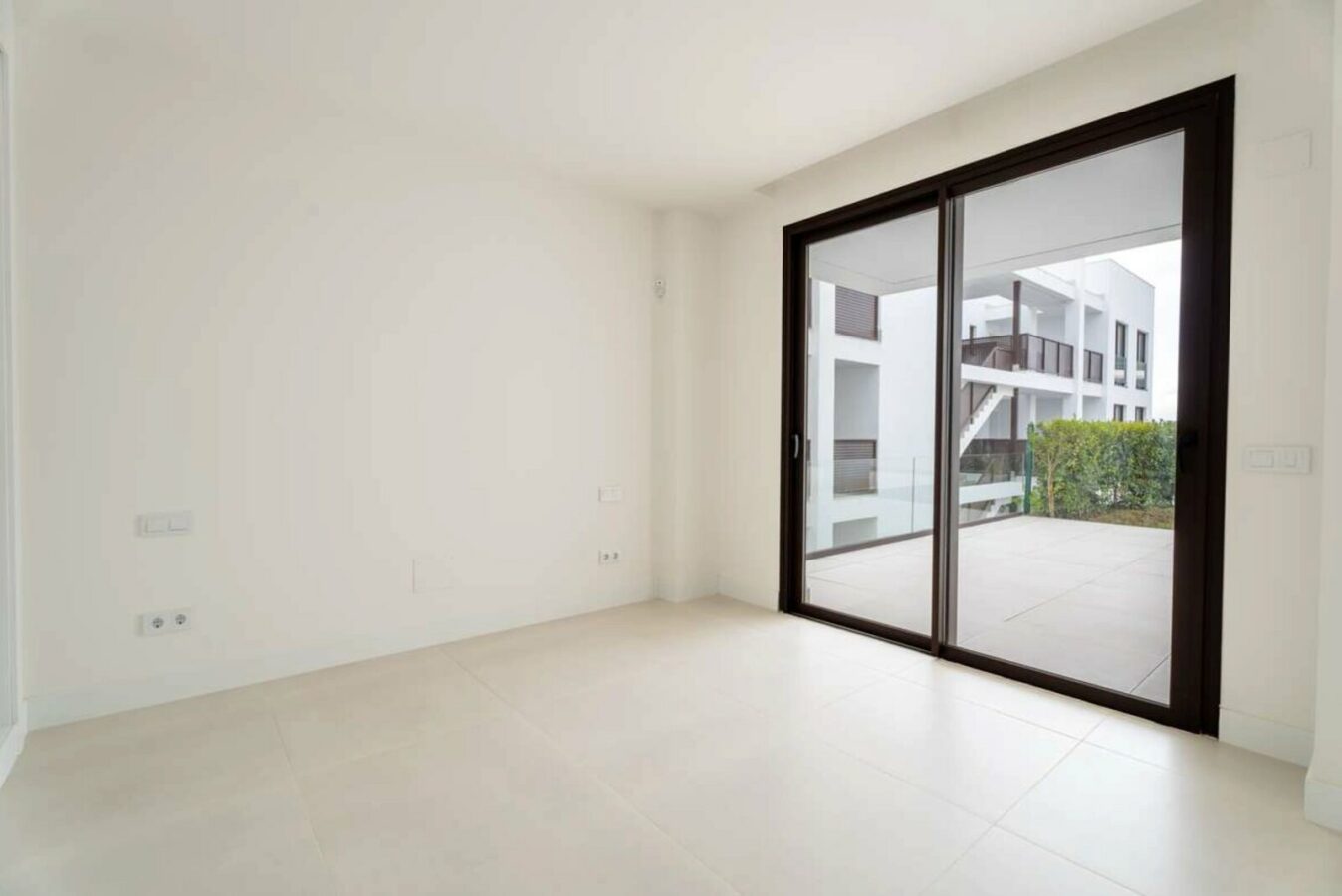 FOR SALE 🏡 New Two-Bedroom Apartment with Sea Views and Large Outdoor Space – Las Lomas del Higuerón, Fuengirola 🇪🇸