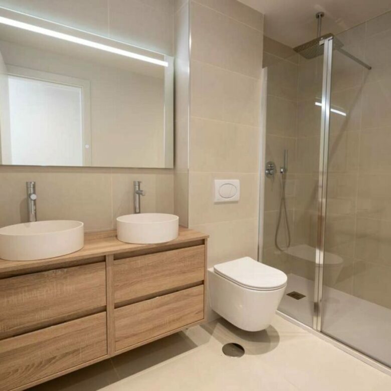 FOR SALE 🏡 New Two-Bedroom Apartment with Sea Views and Large Outdoor Space – Las Lomas del Higuerón, Fuengirola 🇪🇸