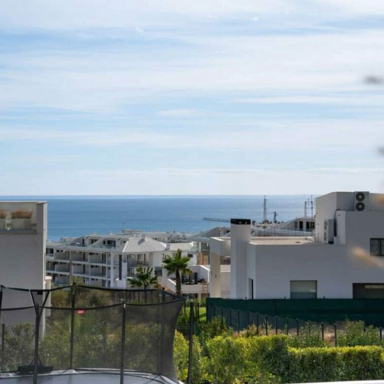 FOR SALE 🏡 New Two-Bedroom Apartment with Sea Views and Large Outdoor Space – Las Lomas del Higuerón, Fuengirola 🇪🇸