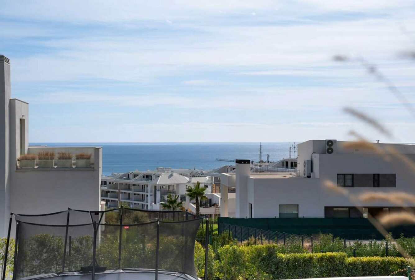 FOR SALE 🏡 New Two-Bedroom Apartment with Sea Views and Large Outdoor Space – Las Lomas del Higuerón, Fuengirola 🇪🇸