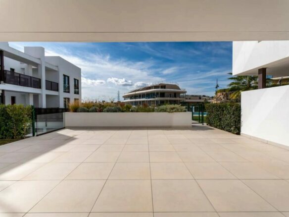 FOR SALE 🏡 New Two-Bedroom Apartment with Sea Views and Large Outdoor Space – Las Lomas del Higuerón, Fuengirola 🇪🇸