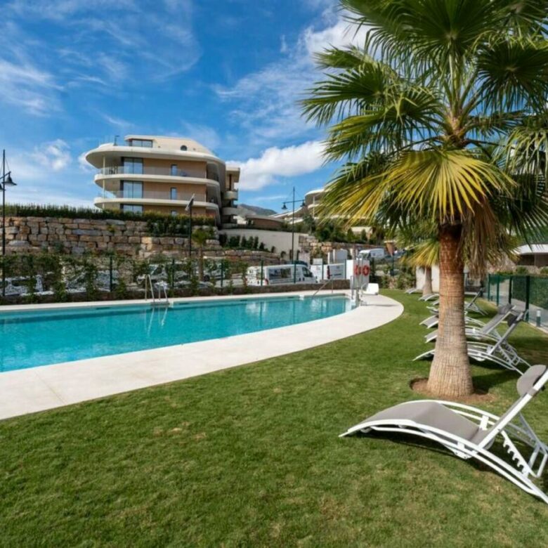 FOR SALE 🏡 New Two-Bedroom Apartment with Sea Views and Large Outdoor Space – Las Lomas del Higuerón, Fuengirola 🇪🇸