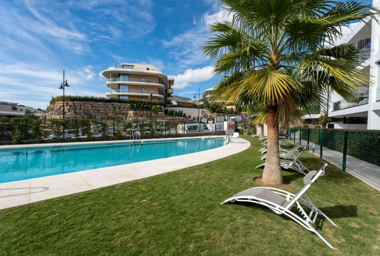 FOR SALE 🏡 New Two-Bedroom Apartment with Sea Views and Large Outdoor Space – Las Lomas del Higuerón, Fuengirola 🇪🇸