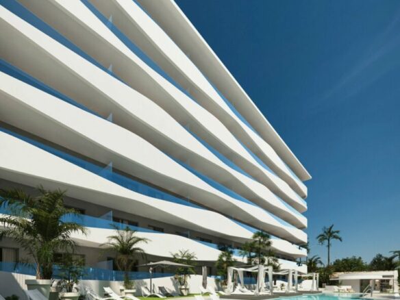 FOR SALE 🏡 New Two-Bedroom Penthouse with Sea Views, Infinity Pool and Beach Club – Las Lomas, Fuengirola 🇪🇸