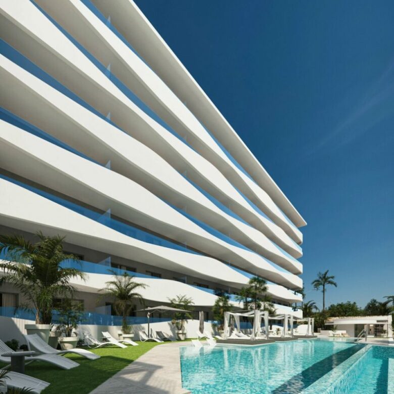 FOR SALE 🏡 New Two-Bedroom Penthouse with Sea Views, Infinity Pool and Beach Club – Las Lomas, Fuengirola 🇪🇸