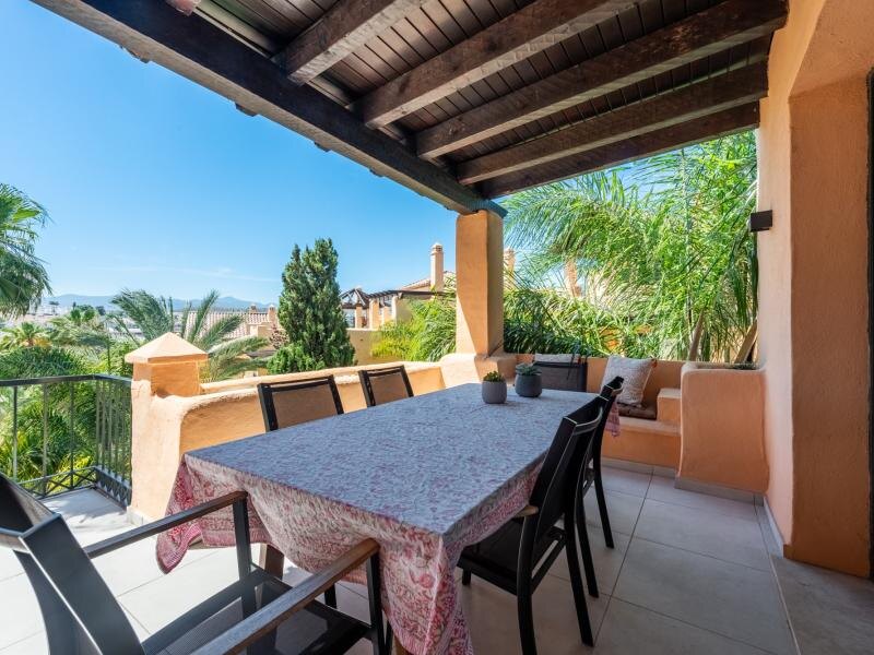 FOR SALE 🏡 Refurbished Duplex Penthouse with Jacuzzi, Sauna and 150 m² of Terraces – El Campanario, Estepona 🇪🇸