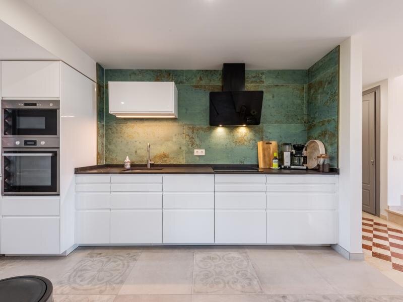 FOR SALE 🏡 Refurbished Duplex Penthouse with Jacuzzi, Sauna and 150 m² of Terraces – El Campanario, Estepona 🇪🇸