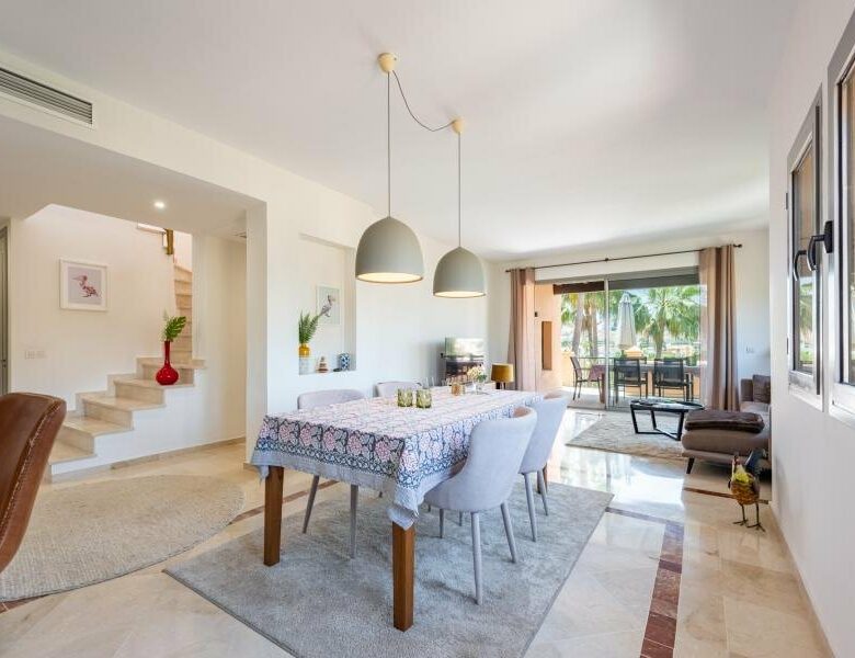 FOR SALE 🏡 Refurbished Duplex Penthouse with Jacuzzi, Sauna and 150 m² of Terraces – El Campanario, Estepona 🇪🇸