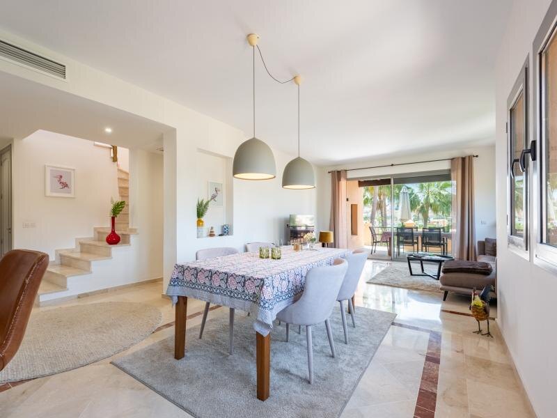 FOR SALE 🏡 Refurbished Duplex Penthouse with Jacuzzi, Sauna and 150 m² of Terraces – El Campanario, Estepona 🇪🇸