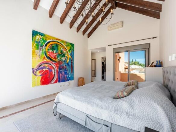 FOR SALE 🏡 Refurbished Duplex Penthouse with Jacuzzi, Sauna and 150 m² of Terraces – El Campanario, Estepona 🇪🇸