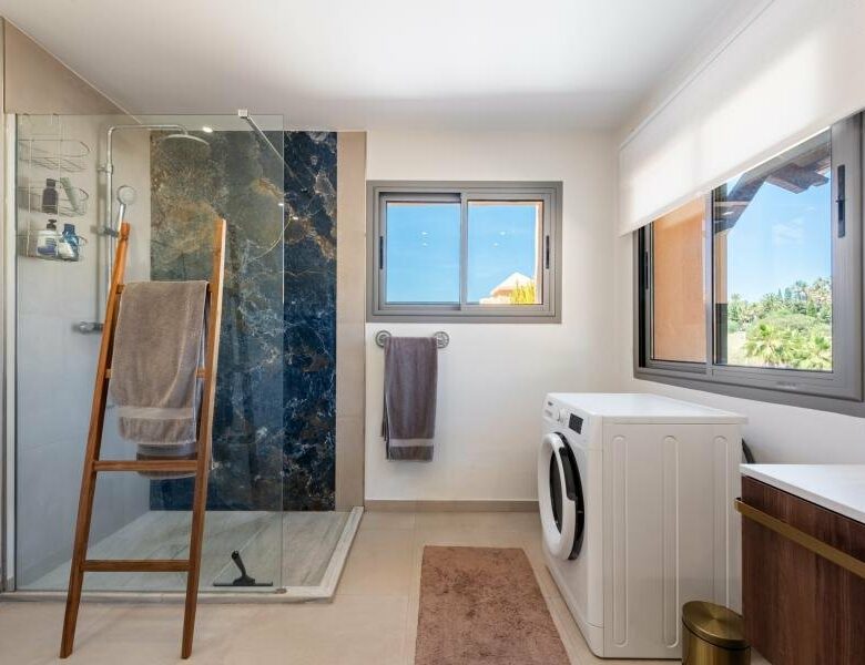 FOR SALE 🏡 Refurbished Duplex Penthouse with Jacuzzi, Sauna and 150 m² of Terraces – El Campanario, Estepona 🇪🇸
