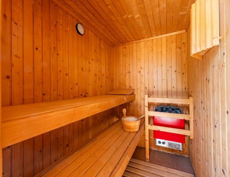 FOR SALE 🏡 Refurbished Duplex Penthouse with Jacuzzi, Sauna and 150 m² of Terraces – El Campanario, Estepona 🇪🇸