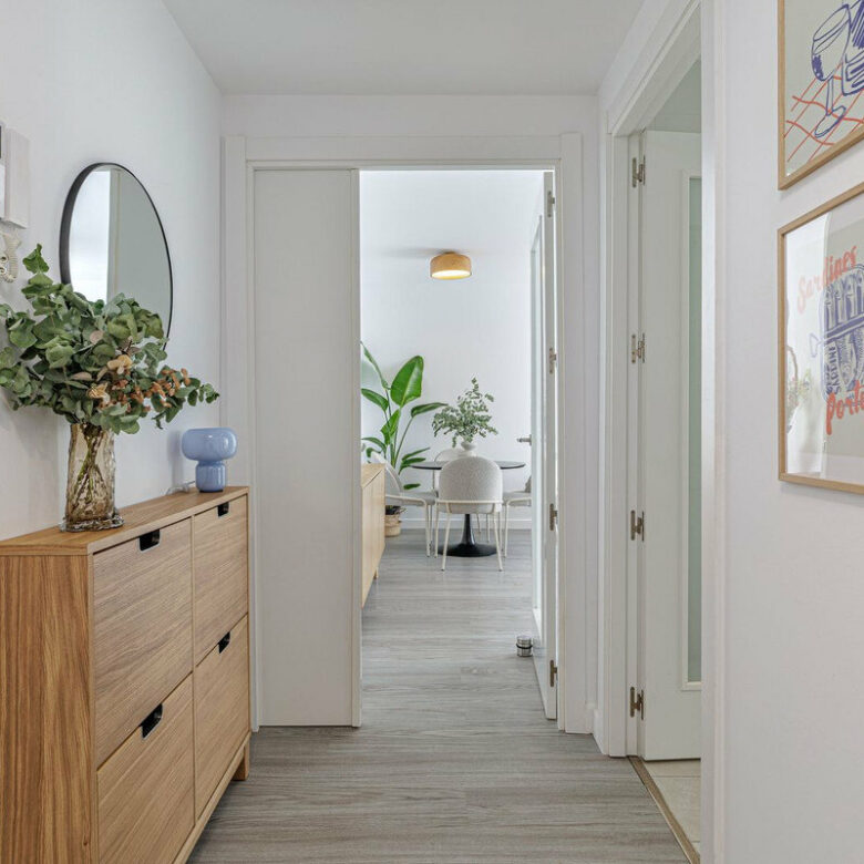 FOR SALE 🏡 Duplex Penthouse with 84 m² Private Solarium, Walk to Beach and Old Town – Estepona Town, Estepona 🇪🇸
