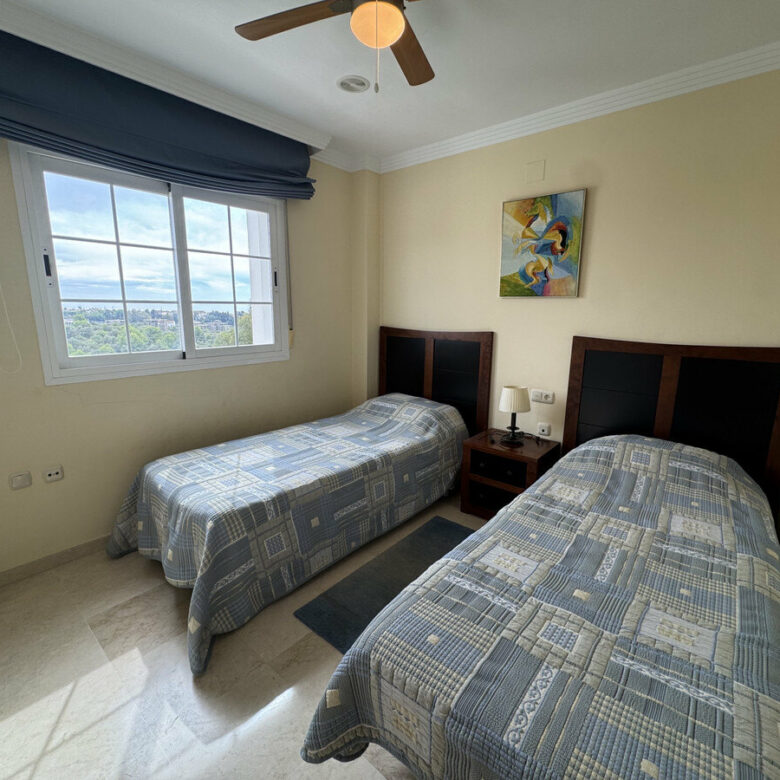 FOR SALE 🏡 Three-Bedroom Duplex Penthouse with 170 m² of Terraces and Sea Views – Río Real, Marbella 🇪🇸
