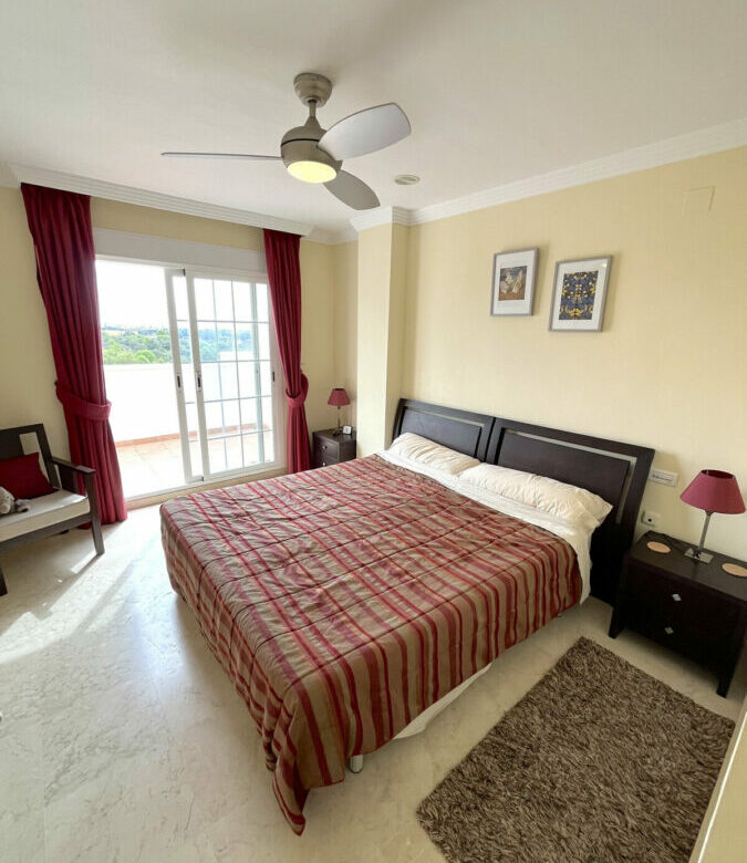 FOR SALE 🏡 Three-Bedroom Duplex Penthouse with 170 m² of Terraces and Sea Views – Río Real, Marbella 🇪🇸
