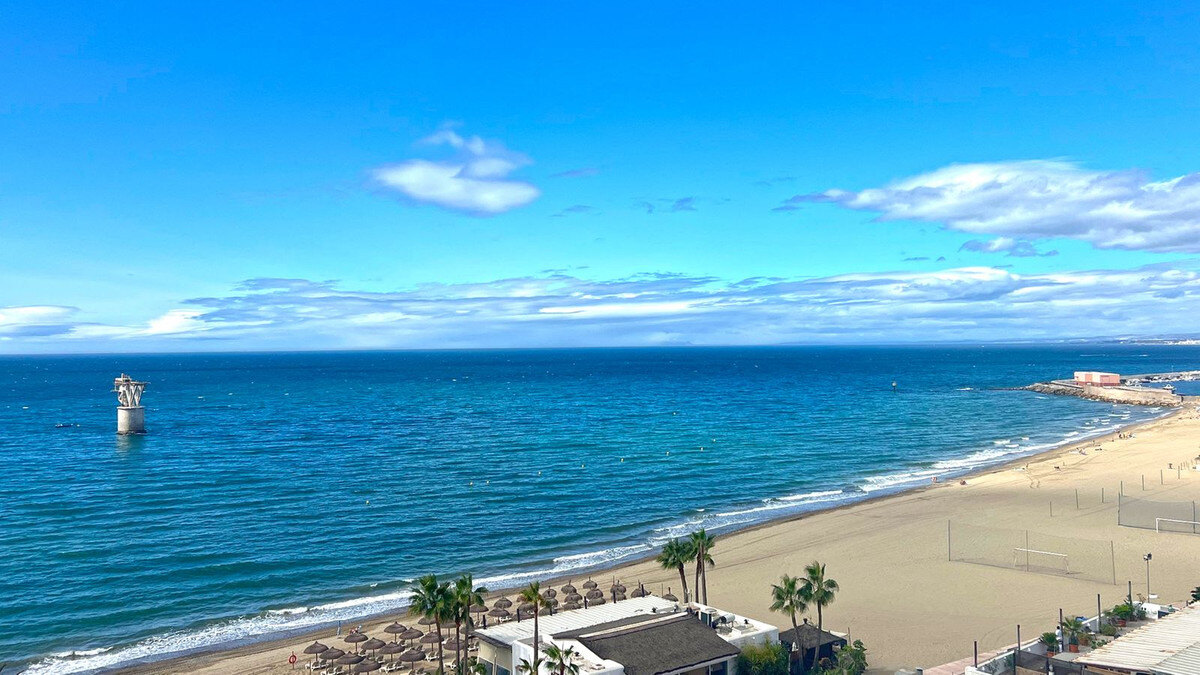 refurbished-three-bedroom-beachfront-apartment-sea-views-mar-01 FOR SALE π‘ Refurbished Three-Bedroom Apartment in a Beachfront Complex with Sea Views β Marbella Centre πͺπΈ