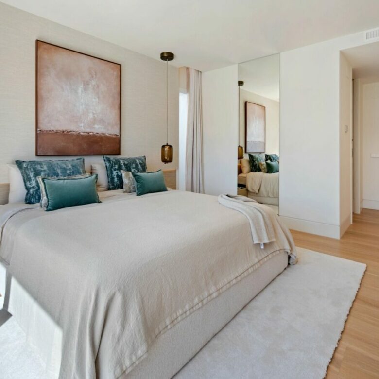 FOR SALE 🏡 Renovated Four-Bedroom Garden Duplex with Outdoor Kitchen, Frontline Golf – Los Naranjos, Nueva Andalucía 🇪🇸