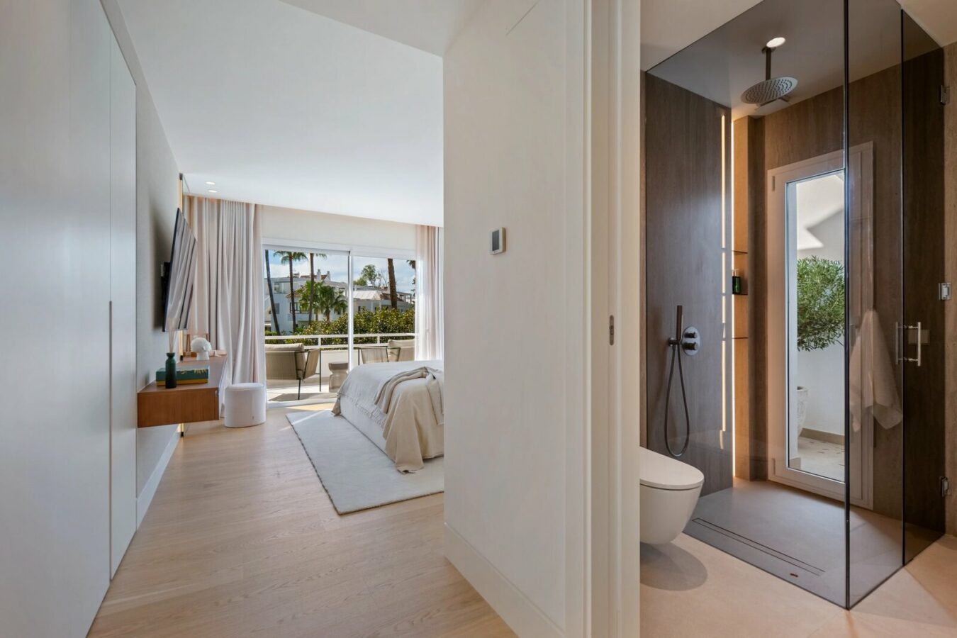 FOR SALE 🏡 Renovated Four-Bedroom Garden Duplex with Outdoor Kitchen, Frontline Golf – Los Naranjos, Nueva Andalucía 🇪🇸